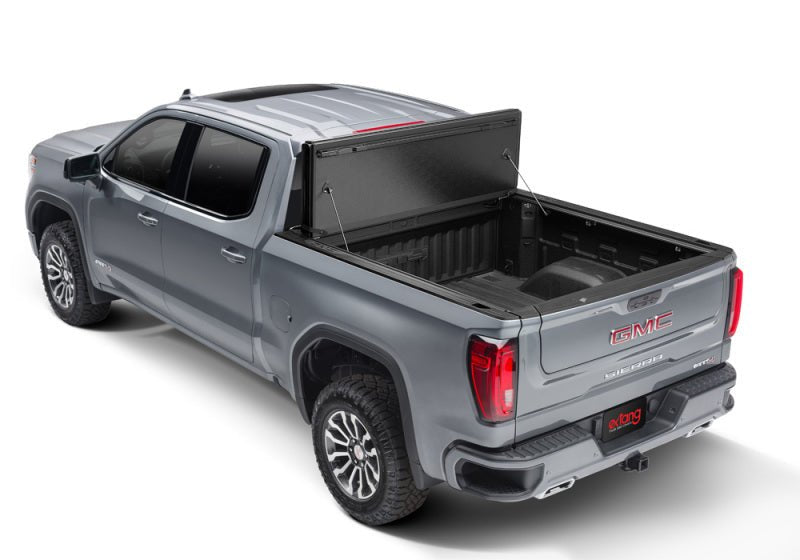 Extang 2019 Chevy/GMC Silverado/Sierra 1500 (New Body Style - 5ft 8in) Xceed - Crew Original
